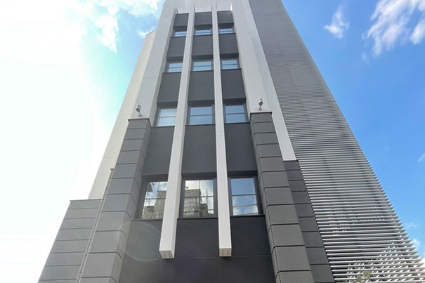 株式会社アリストレンディ　福岡オフィス